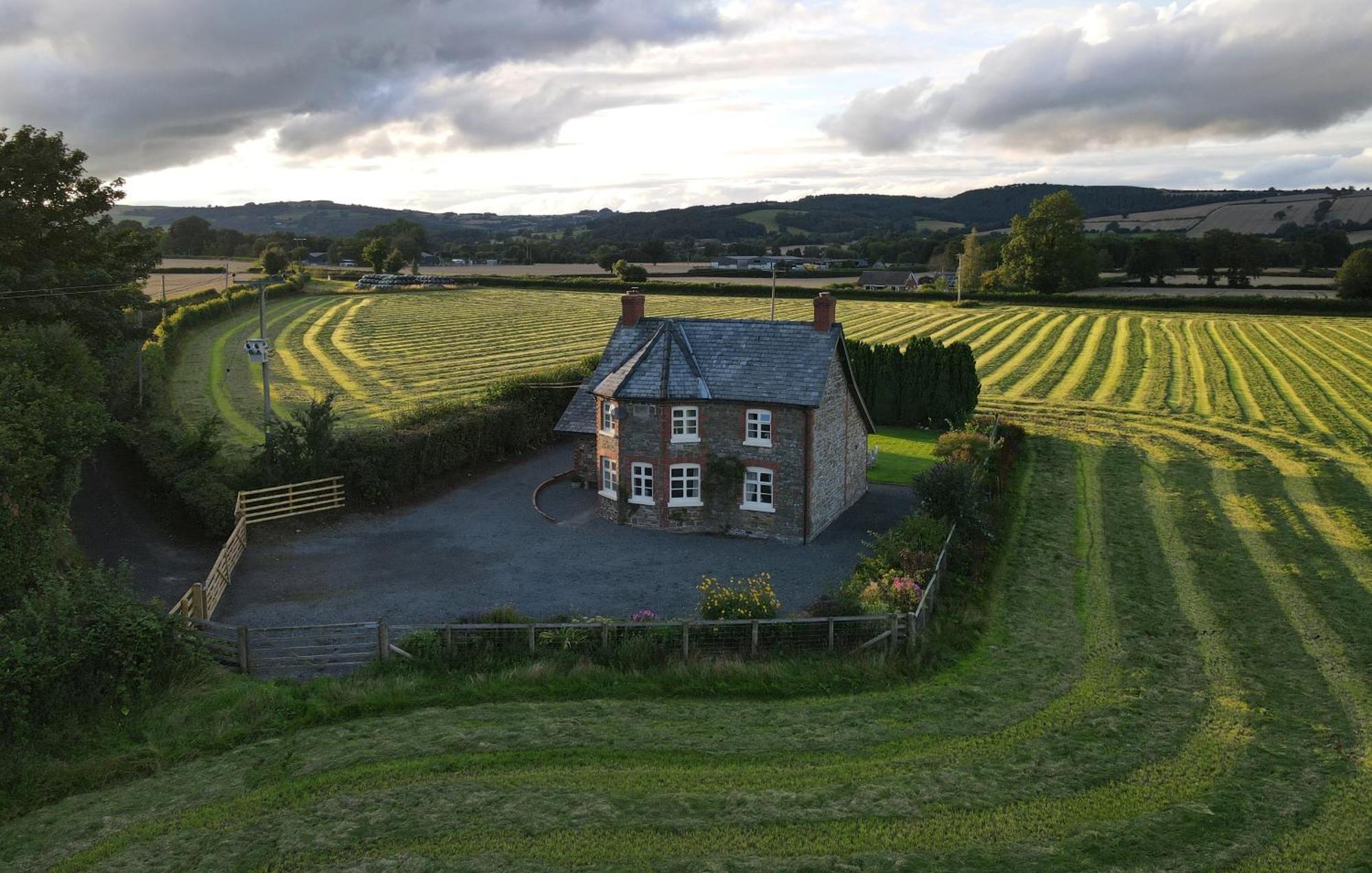 Country Cottage With Far Reaching Views Presteigne Экстерьер фото